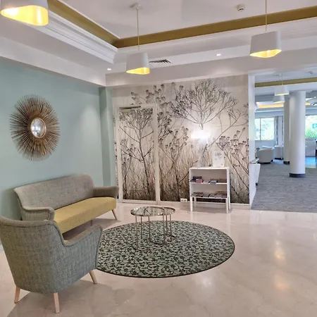 The Originals Boutique, Hotel Les Strelitzias-2